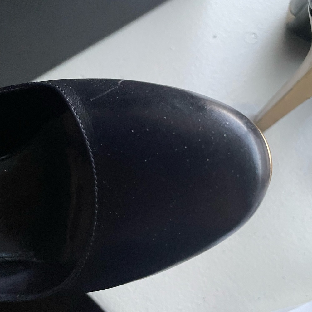 Saint Laurent Black and Gold Ziggy 105 Leather Pumps - Picture 8 of 16